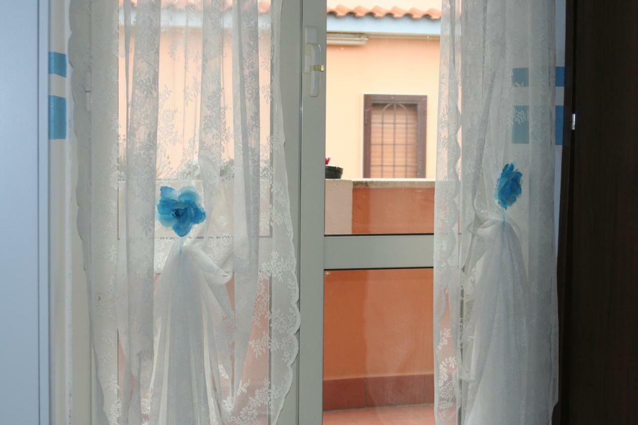 I Villini Affittacamere Fiumicino Luaran gambar