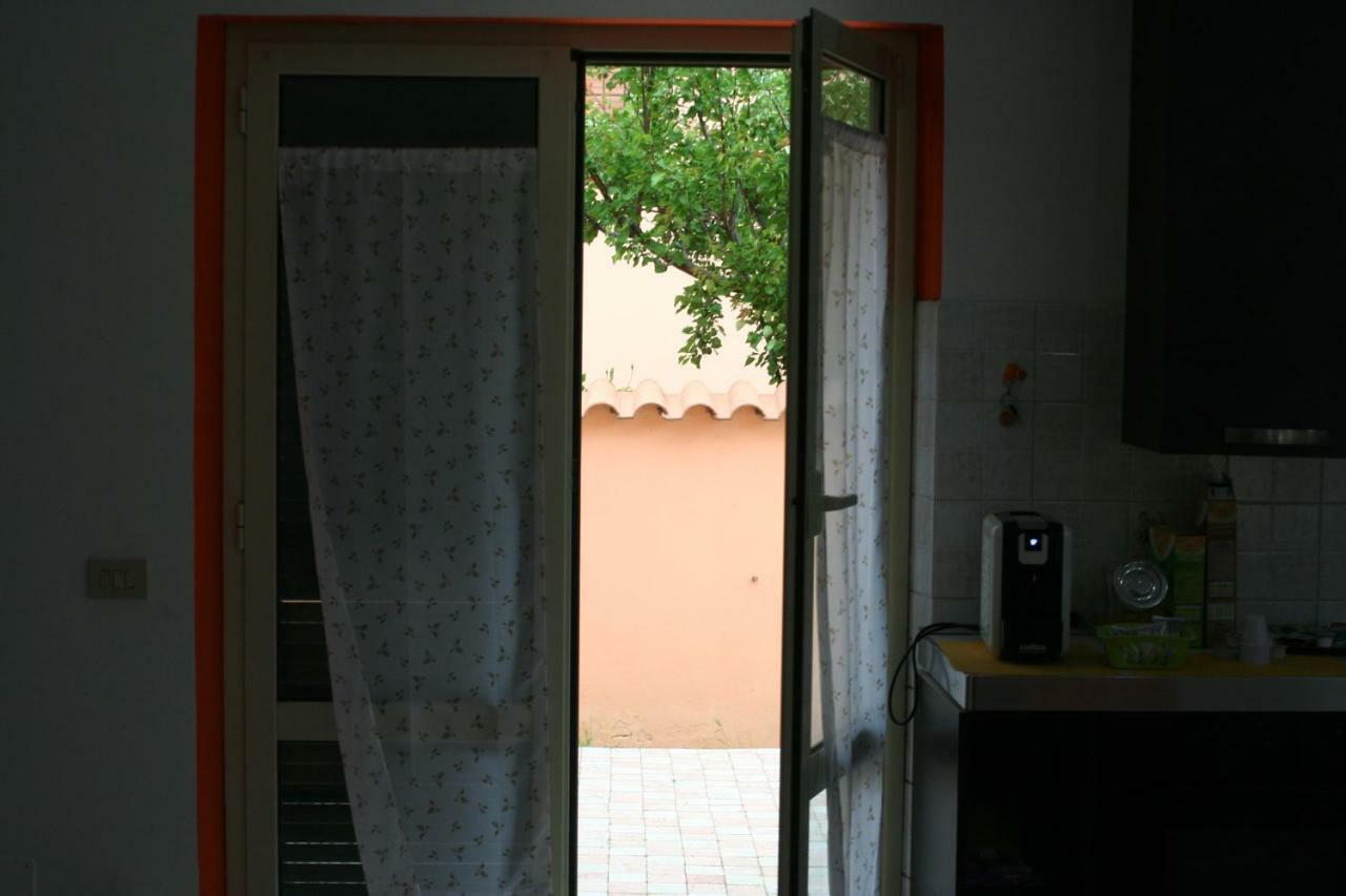 I Villini Affittacamere Fiumicino Luaran gambar